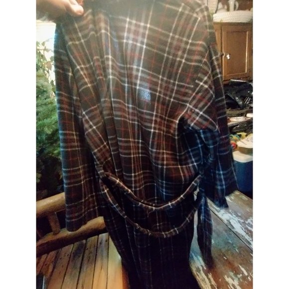 Plaid fruit of the loom bath robe - Picture 7 of 9